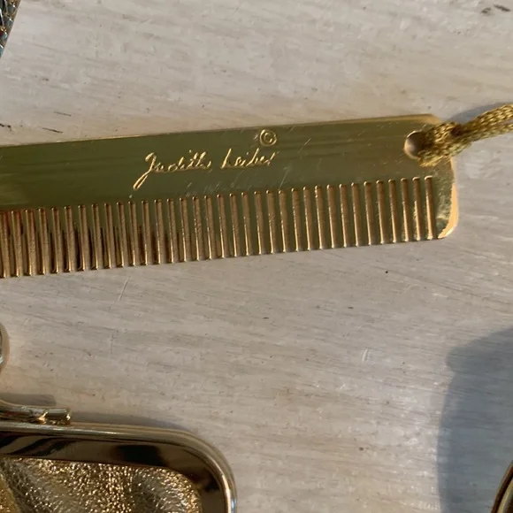 Judith Leiber bag - Picture 3 of 13